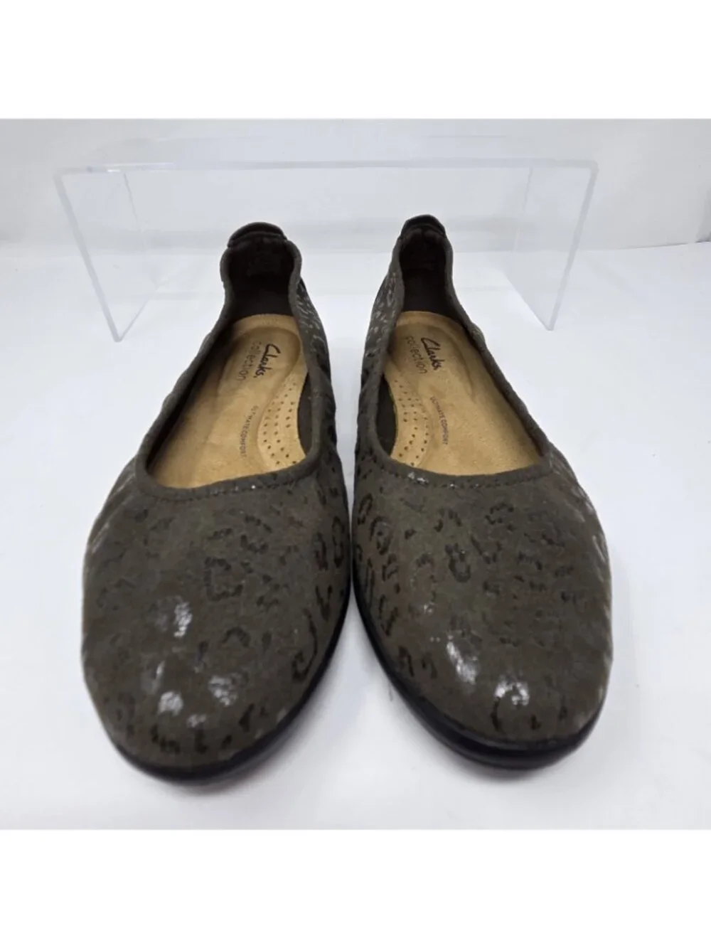 Clarks Collection 7.5 Olive Flexible Slip On Flats Padded Jenette Ease Interest